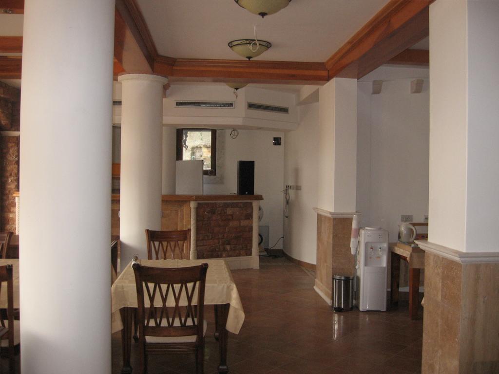 Apartments And Rooms Levantin Inn Sveti Stefan Esterno foto