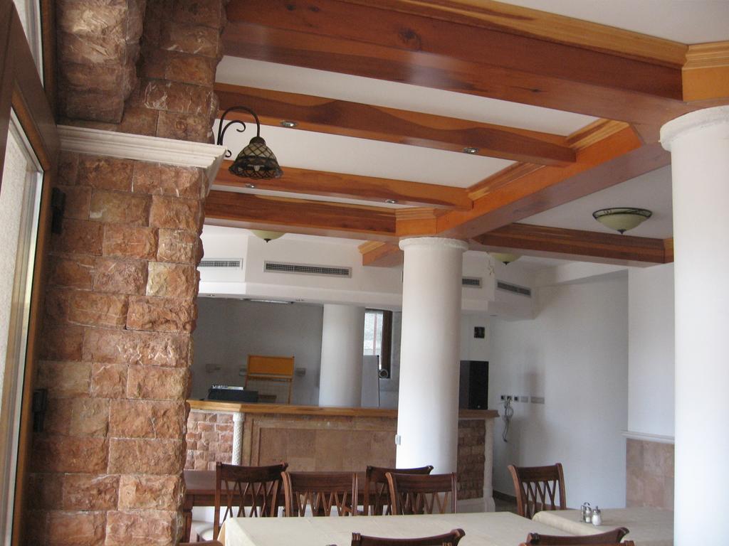 Apartments And Rooms Levantin Inn Sveti Stefan Esterno foto