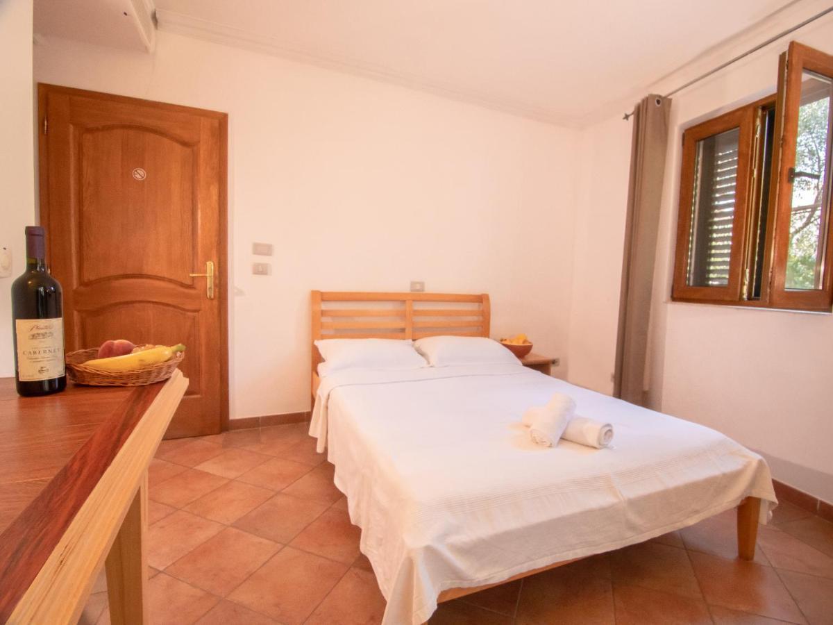 Apartments And Rooms Levantin Inn Sveti Stefan Esterno foto