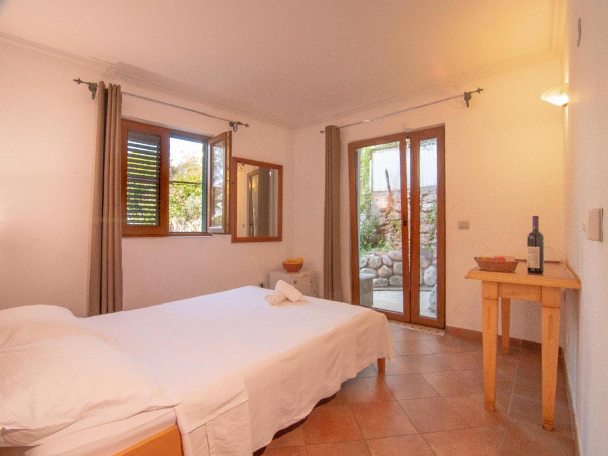 Apartments And Rooms Levantin Inn Sveti Stefan Esterno foto