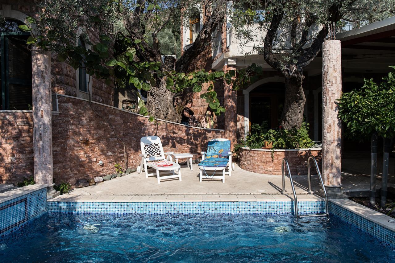 Apartments And Rooms Levantin Inn Sveti Stefan Esterno foto