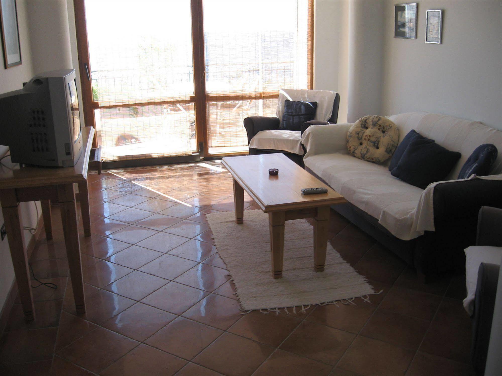 Apartments And Rooms Levantin Inn Sveti Stefan Esterno foto