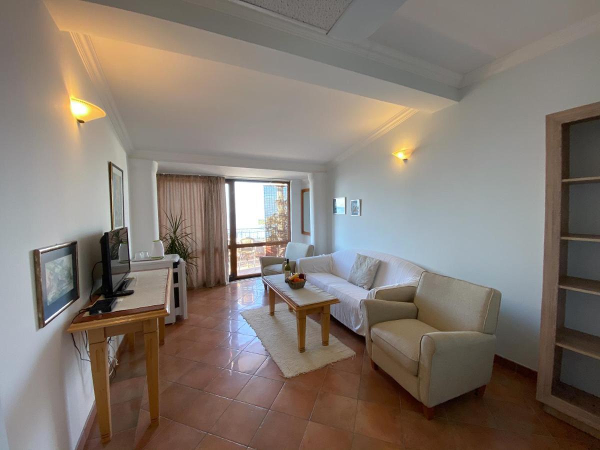Apartments And Rooms Levantin Inn Sveti Stefan Esterno foto