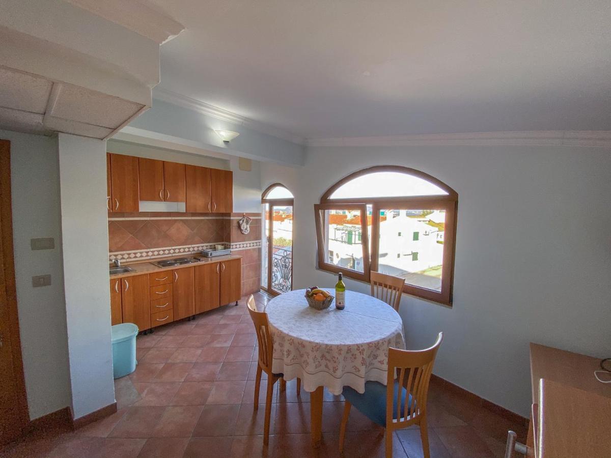 Apartments And Rooms Levantin Inn Sveti Stefan Esterno foto